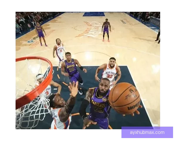 勒布朗三双领衔湖人轻取奇才三连胜里夫斯高效布朗尼首秀亮眼